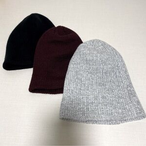 Aritizia - Smart Wool - Toques (3) Gray Black Bergundy